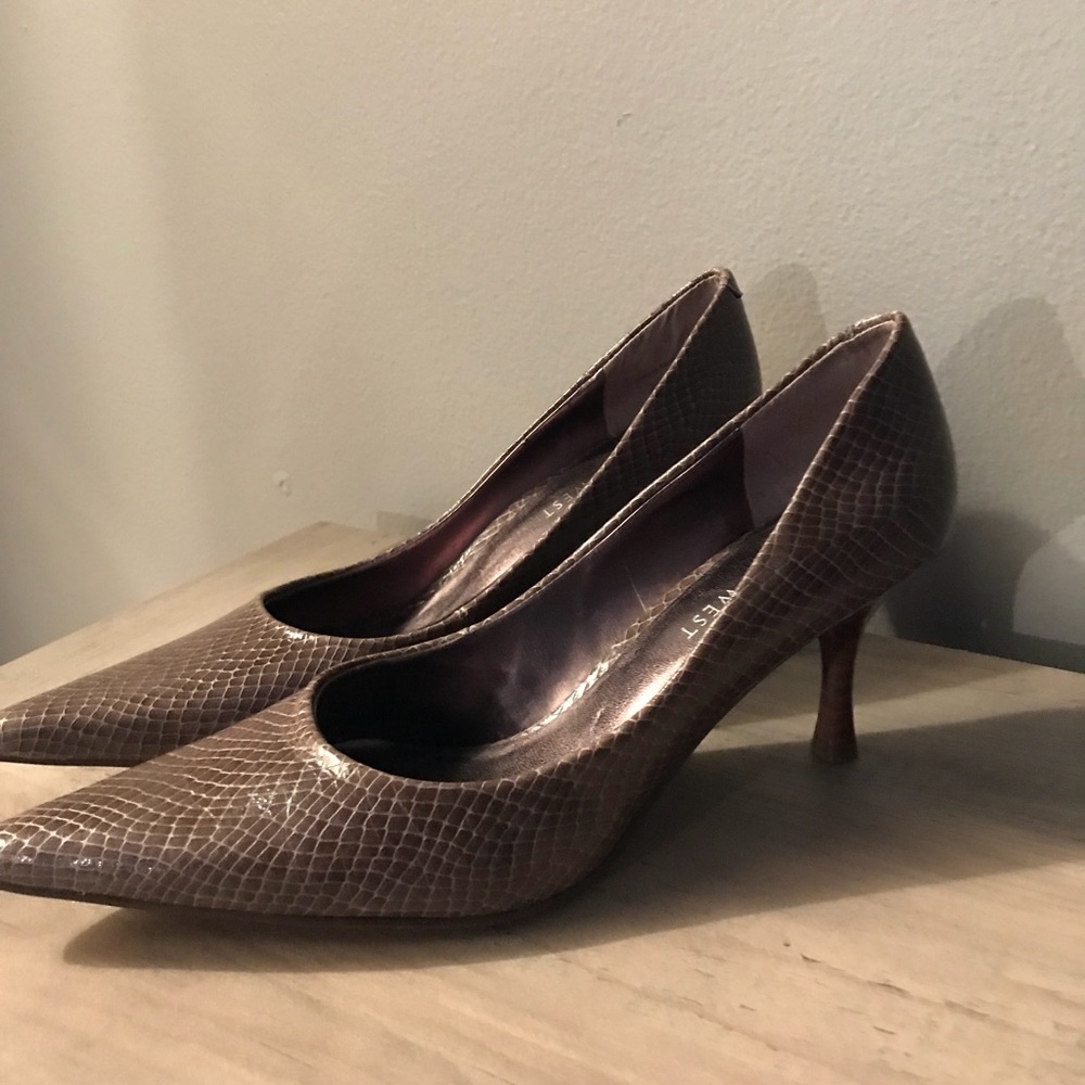 Brown pointy toe heels